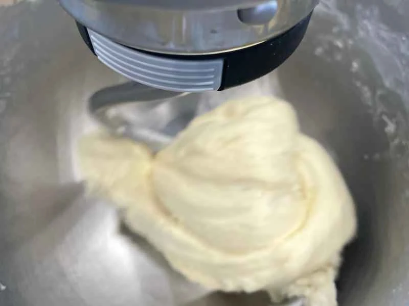 How to make pure milk hand-torn toast: Step 1