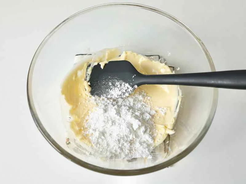 How to make pure milk hand-torn toast: Step 1