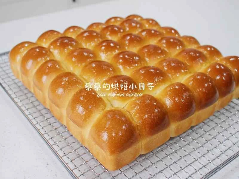 How to make pure milk hand-torn toast: Step 1