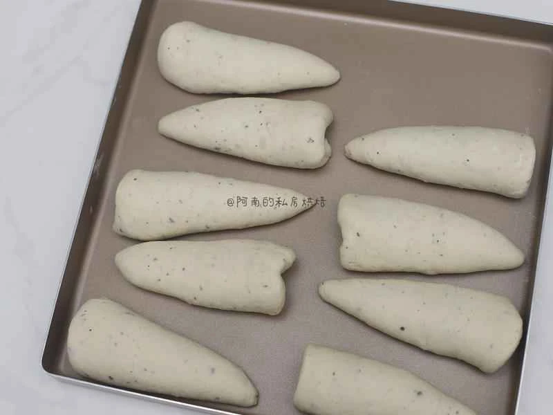 How to make pure milk hand-torn toast: Step 1