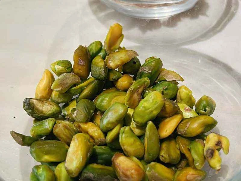 How to make pure milk hand-torn toast: Step 1