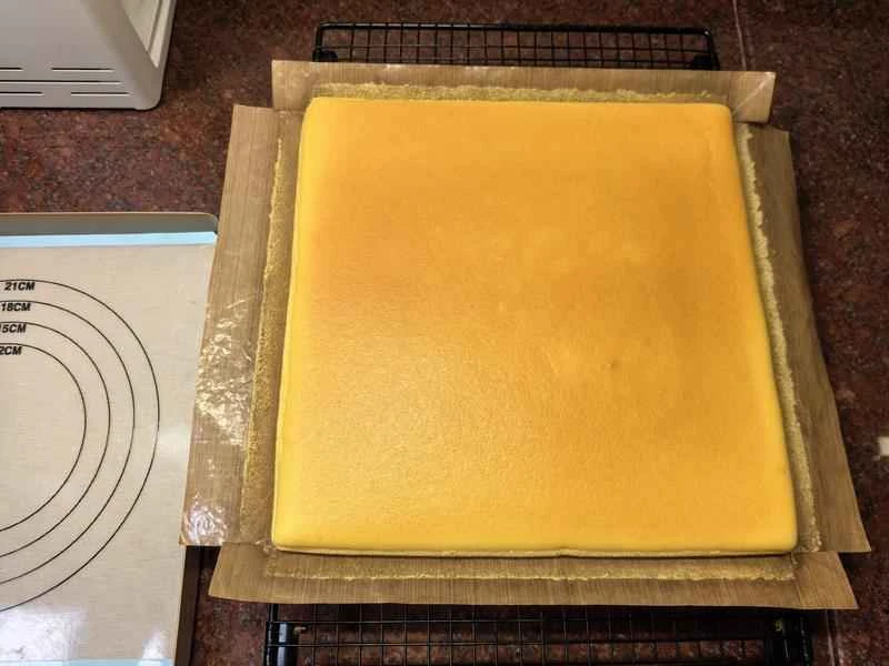 How to make pure milk hand-torn toast: Step 1