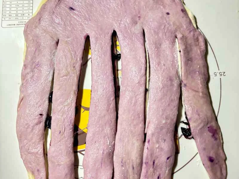 How to make pure milk hand-torn toast: Step 1