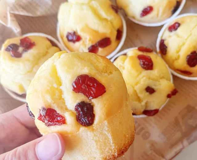 Cranberry Muffins 🧁 A must-learn recipe for baking beginners!! Soft and sweet, ready in 10 minutes