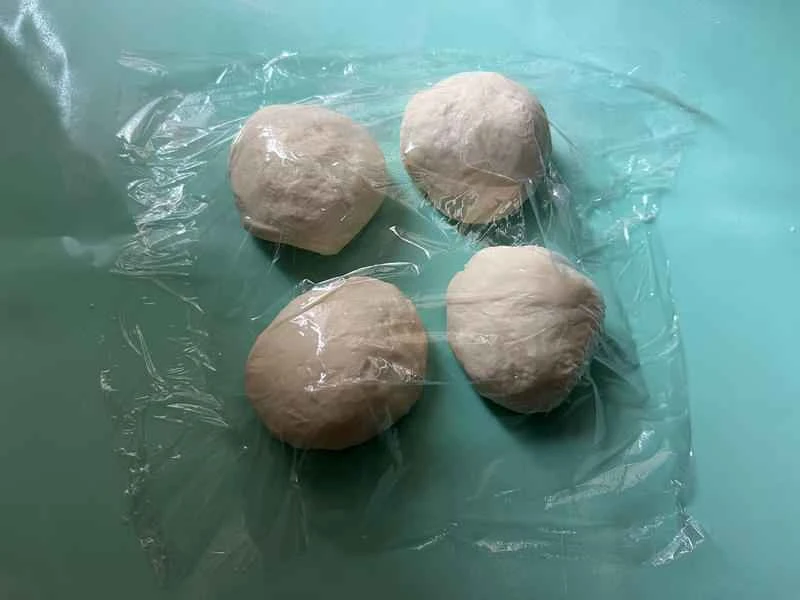 How to make pure milk hand-torn toast: Step 1