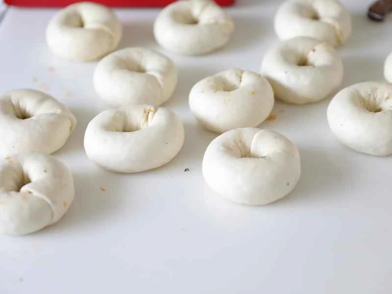 How to make pure milk hand-torn toast: Step 1