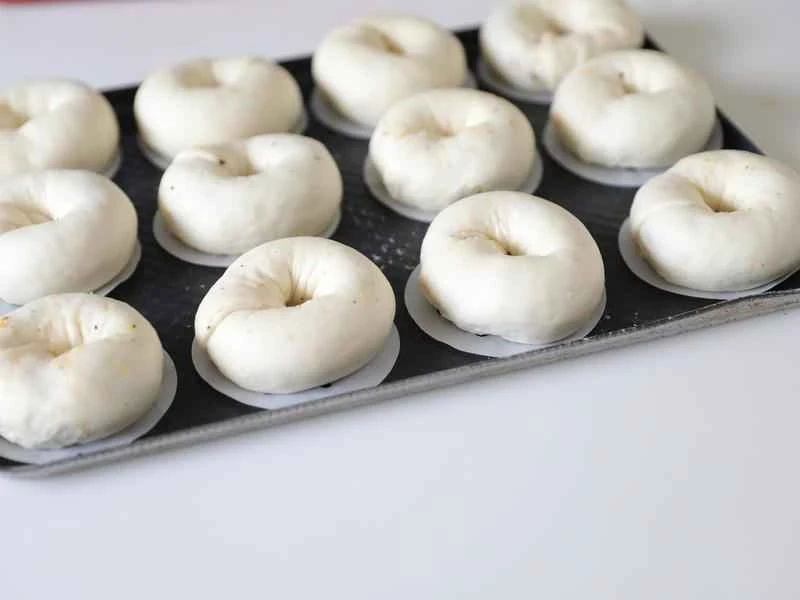 How to make pure milk hand-torn toast: Step 1