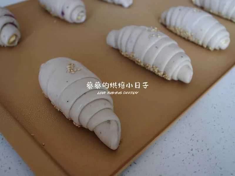 How to make pure milk hand-torn toast: Step 1