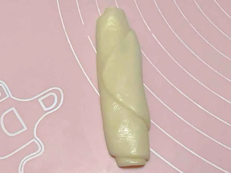 How to make pure milk hand-torn toast: Step 1