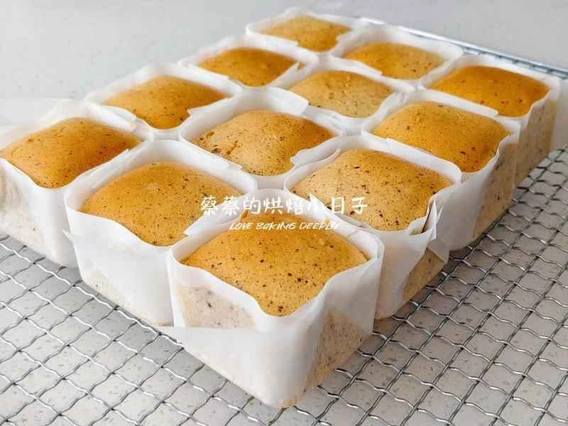 How to make pure milk hand-torn toast: Step 1