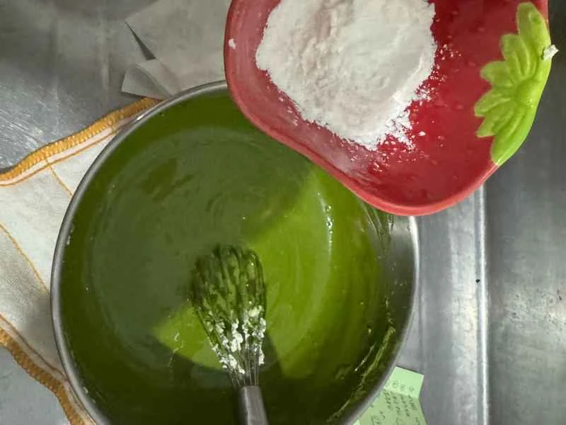 How to make pure milk hand-torn toast: Step 1