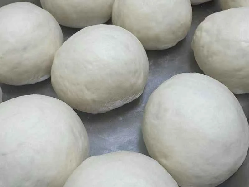 How to make pure milk hand-torn toast: Step 1