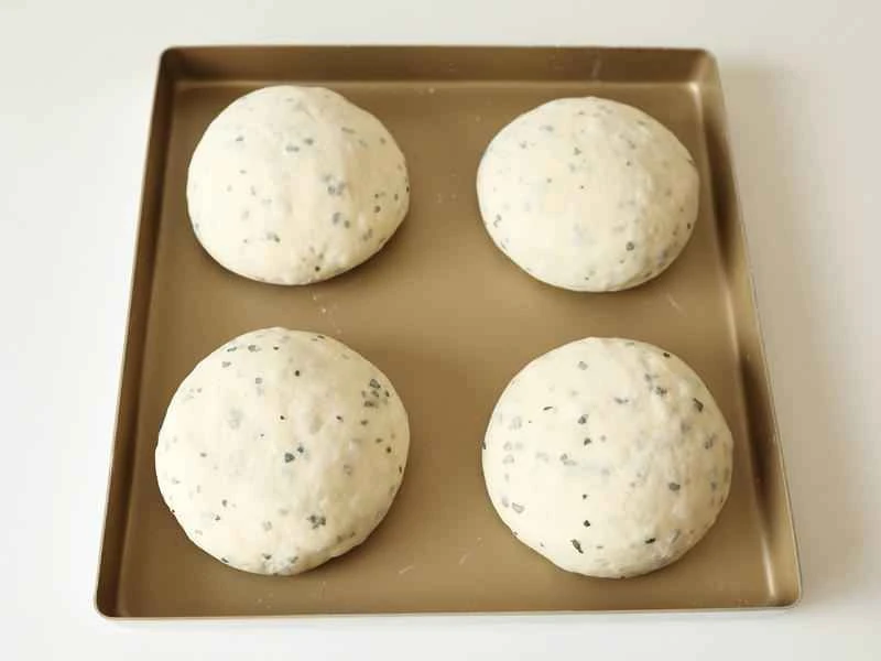 How to make pure milk hand-torn toast: Step 1