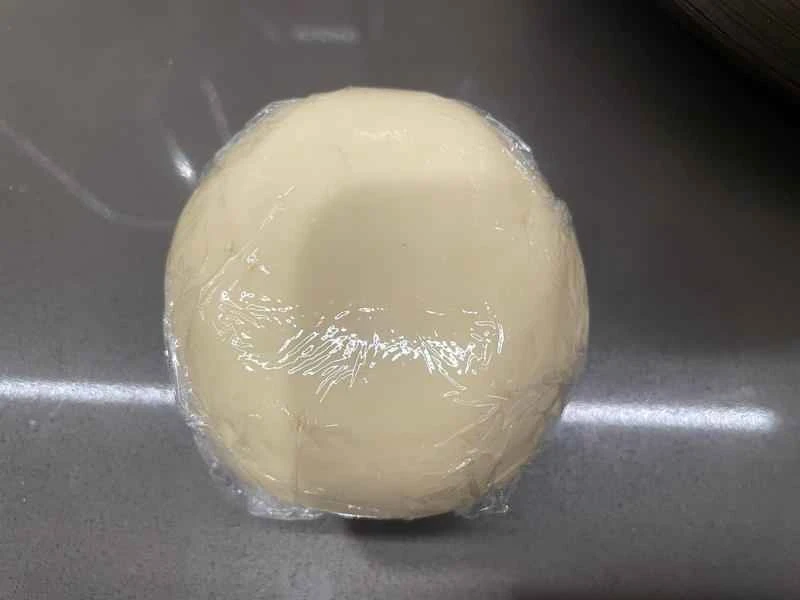 How to make pure milk hand-torn toast: Step 1