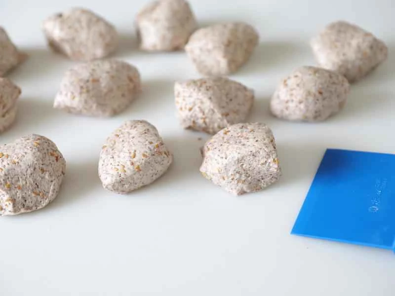 How to make pure milk hand-torn toast: Step 1