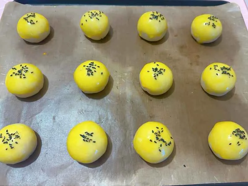 How to make pure milk hand-torn toast: Step 1