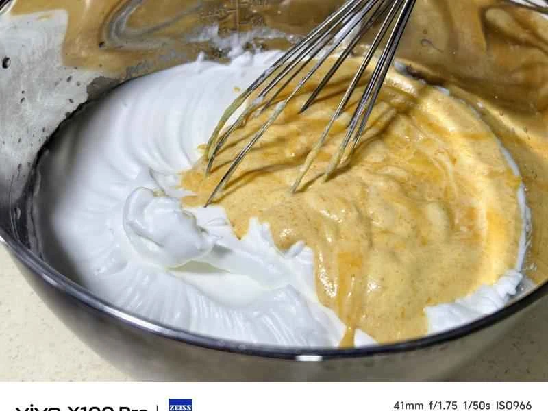 How to make pure milk hand-torn toast: Step 1