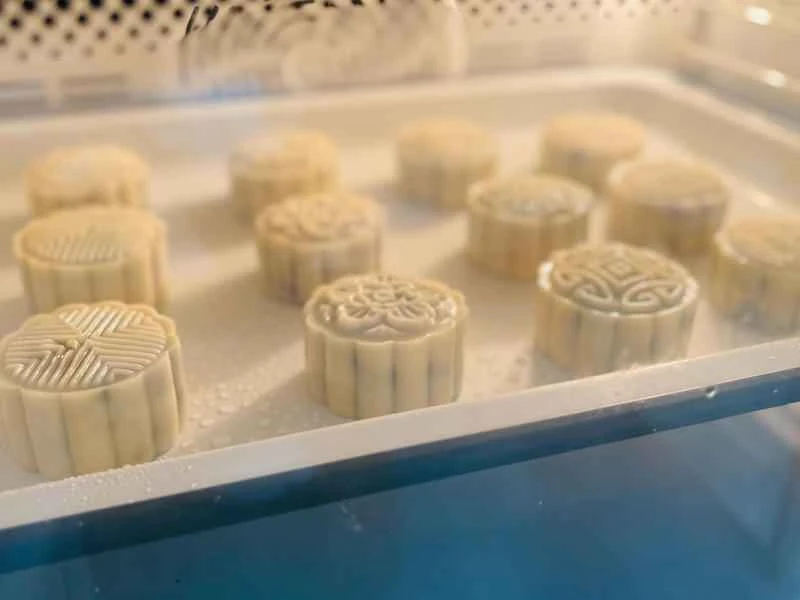 How to make pure milk hand-torn toast: Step 1