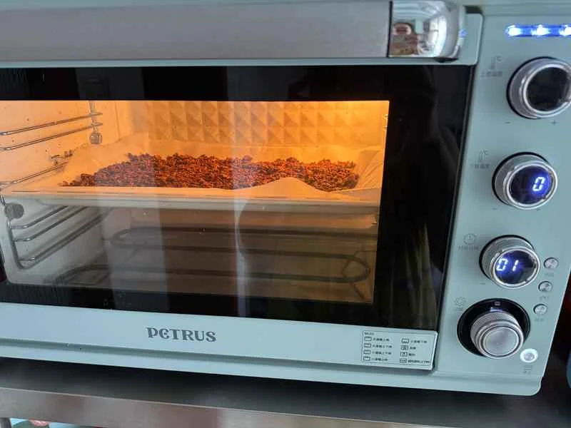 How to make pure milk hand-torn toast: Step 1