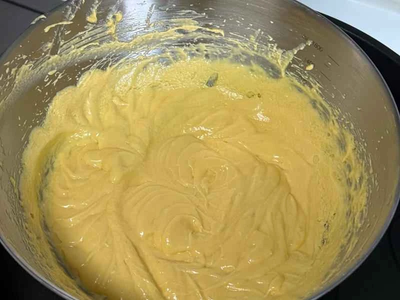 How to make pure milk hand-torn toast: Step 1