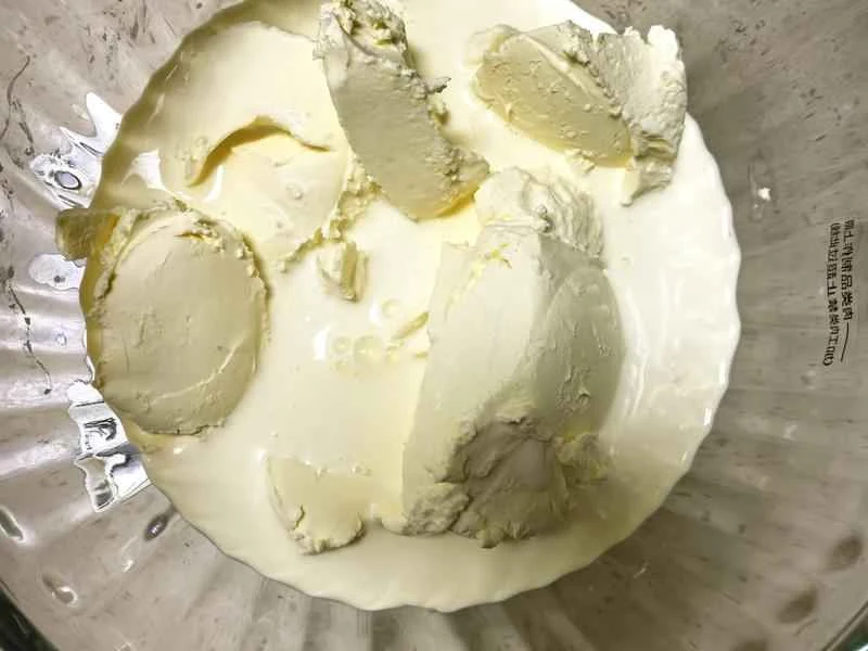 How to make pure milk hand-torn toast: Step 1