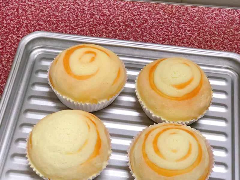 How to make pure milk hand-torn toast: Step 1