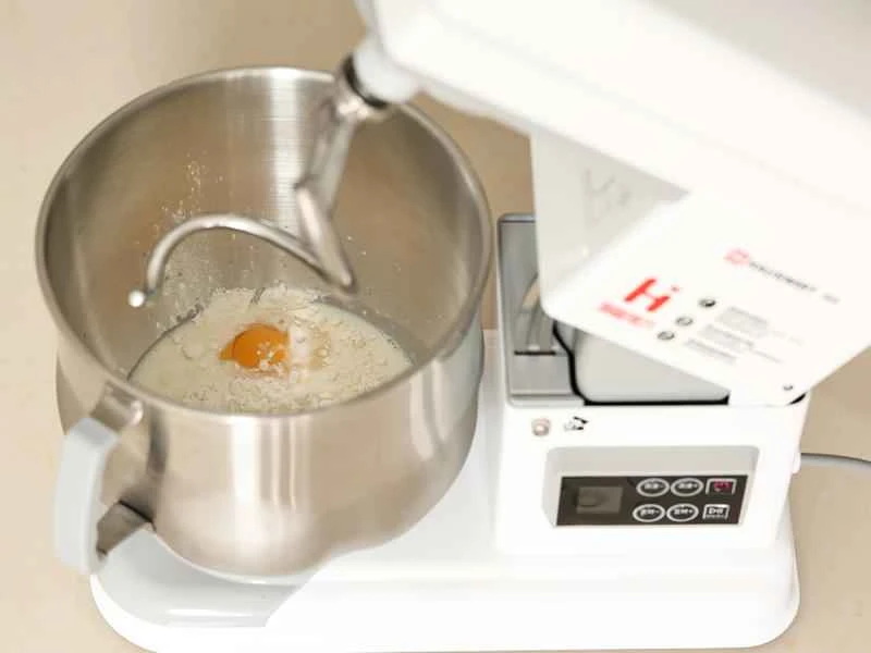 How to make pure milk hand-torn toast: Step 1