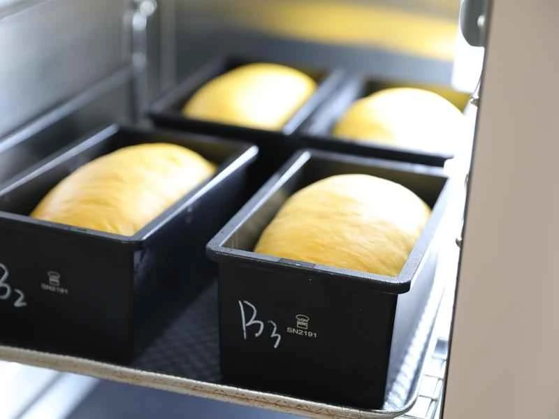 How to make pure milk hand-torn toast: Step 1