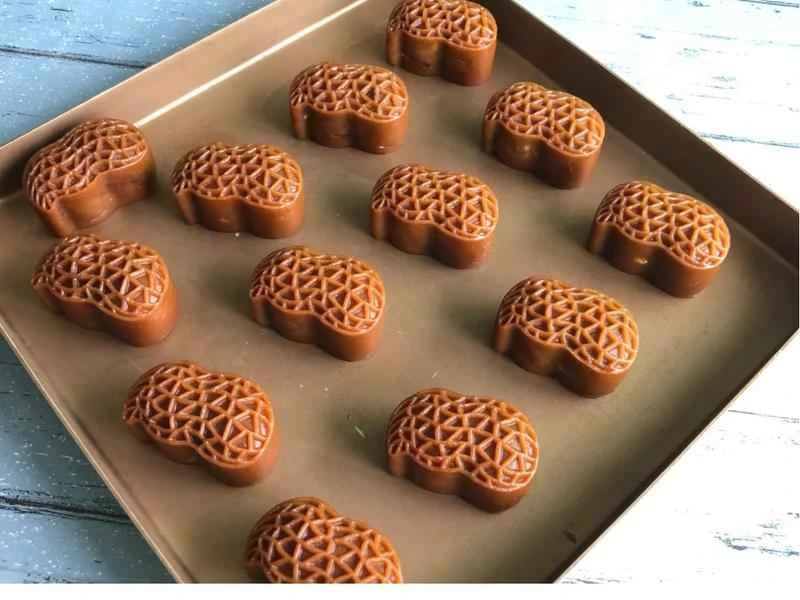 How to make pure milk hand-torn toast: Step 1