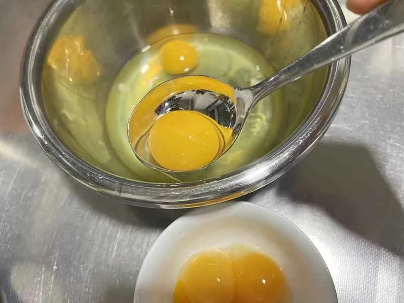 How to make pure milk hand-torn toast: Step 1