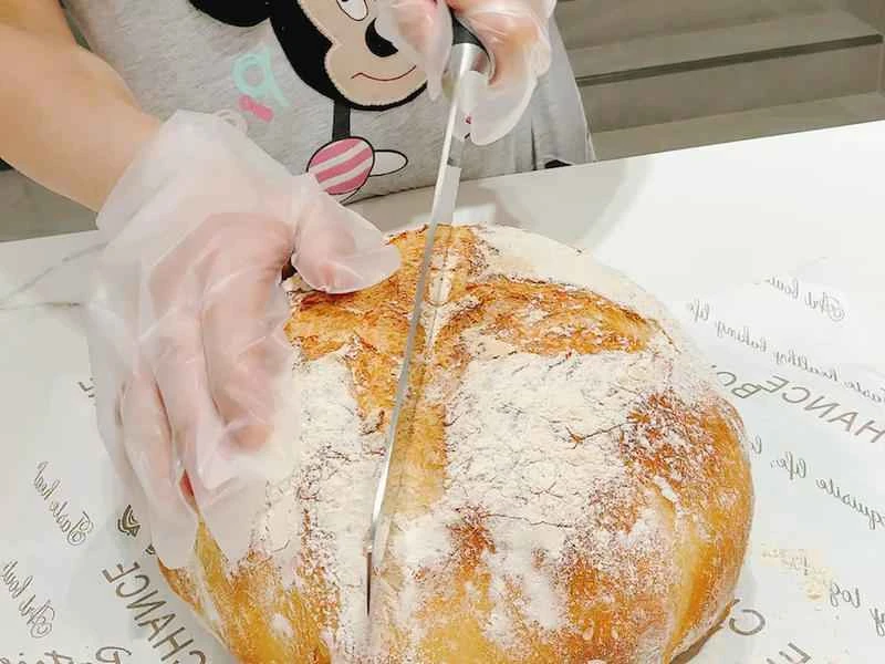 How to make pure milk hand-torn toast: Step 1