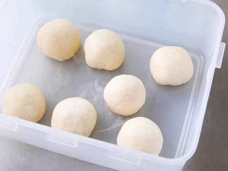 How to make pure milk hand-torn toast: Step 1