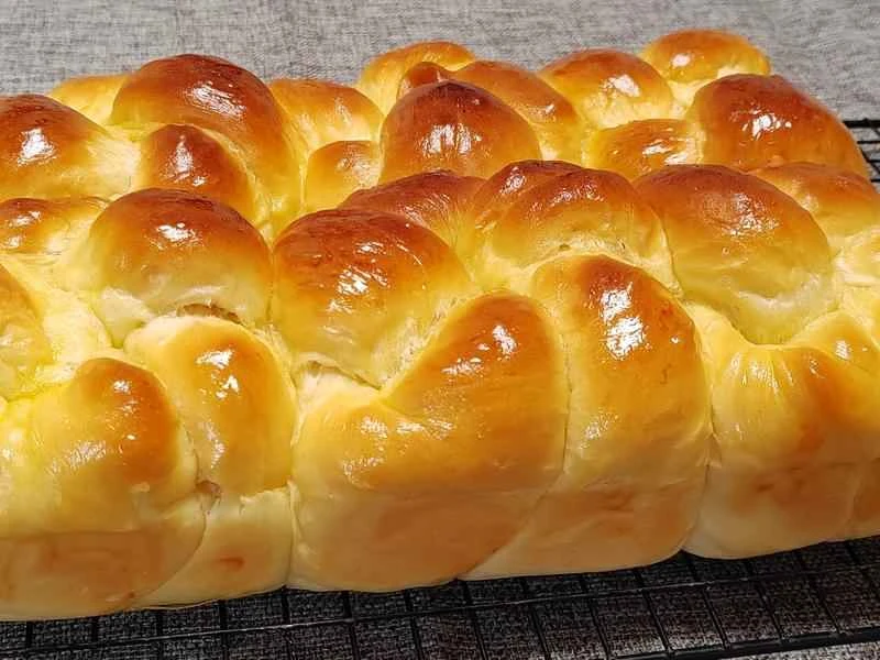 How to make pure milk hand-torn toast: Step 1