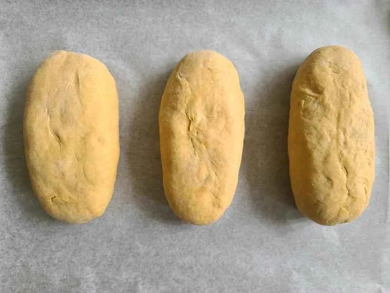 How to make pure milk hand-torn toast: Step 1