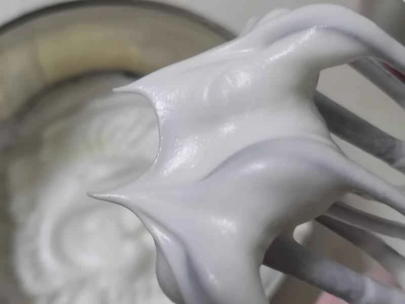 How to make pure milk hand-torn toast: Step 1