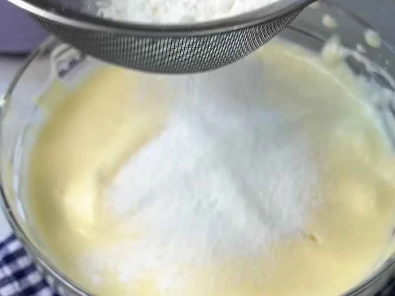 How to make pure milk hand-torn toast: Step 1