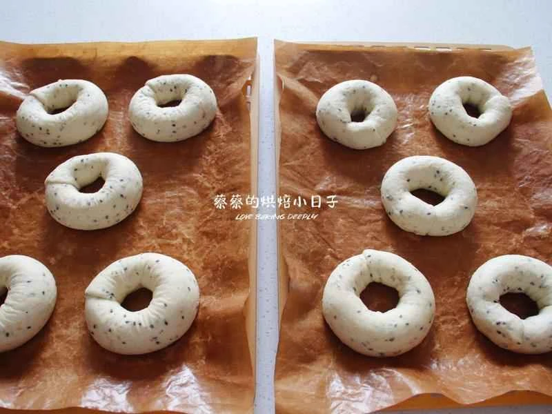 How to make pure milk hand-torn toast: Step 1