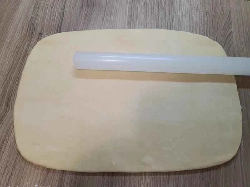 How to make pure milk hand-torn toast: Step 1