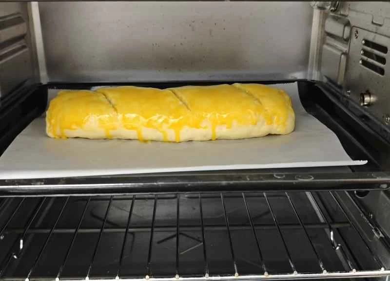 How to make pure milk hand-torn toast: Step 1