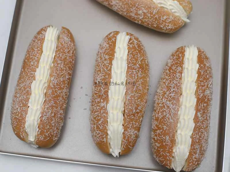 How to make pure milk hand-torn toast: Step 1