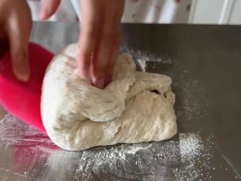 How to make pure milk hand-torn toast: Step 1