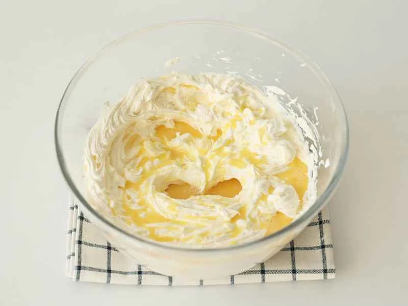 How to make pure milk hand-torn toast: Step 1