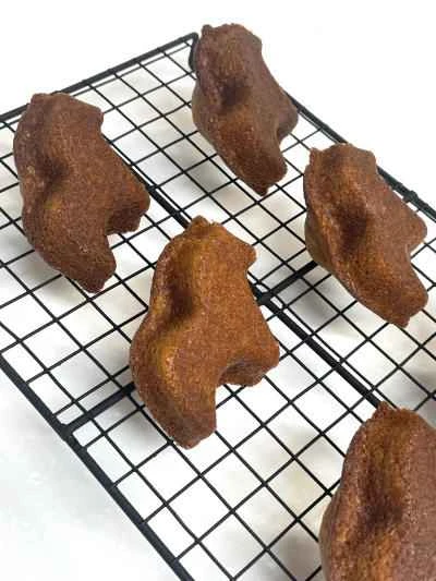 How to make pure milk hand-torn toast: Step 1