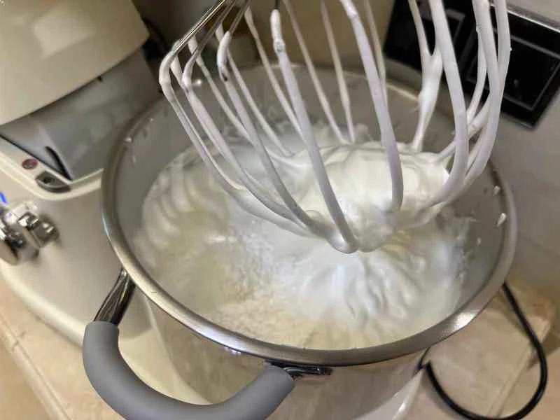 How to make pure milk hand-torn toast: Step 1