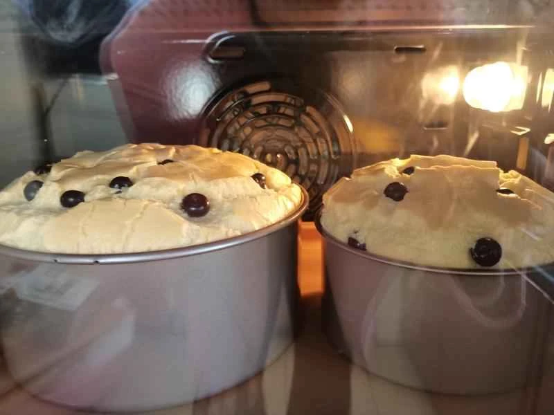 How to make pure milk hand-torn toast: Step 1