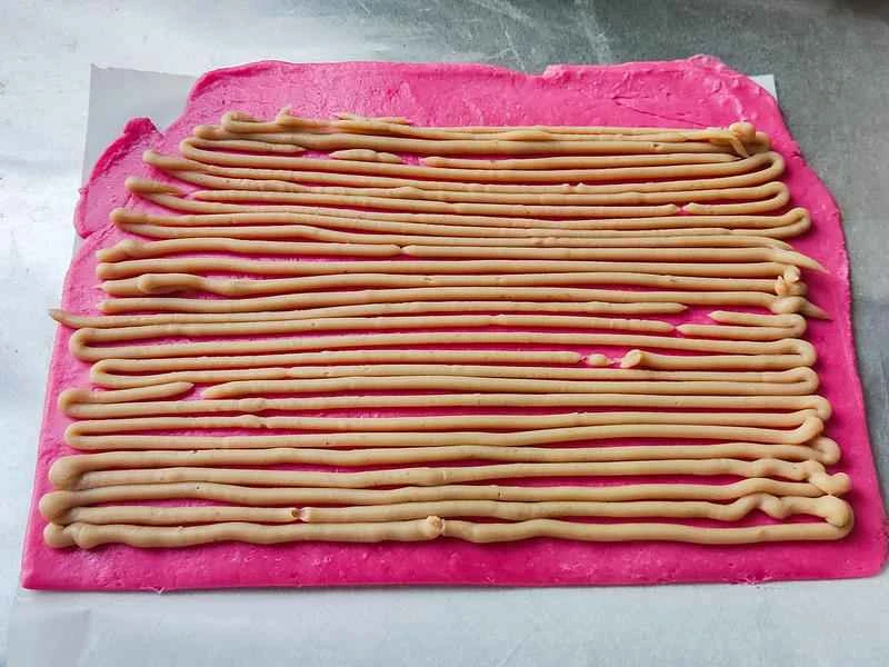 How to make pure milk hand-torn toast: Step 1