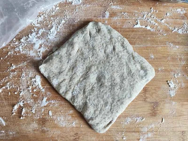 How to make pure milk hand-torn toast: Step 1