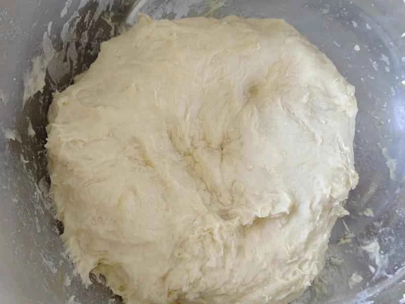 How to make pure milk hand-torn toast: Step 1