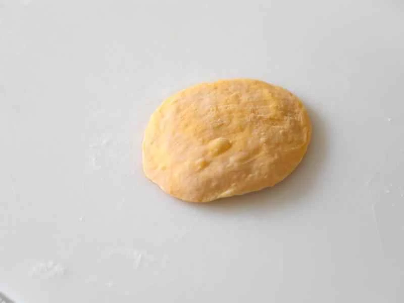 How to make pure milk hand-torn toast: Step 1