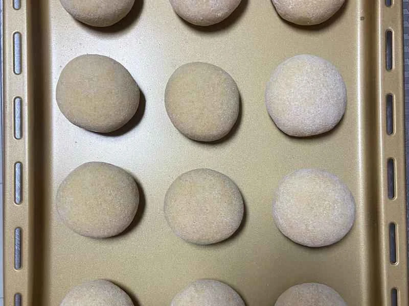 How to make pure milk hand-torn toast: Step 1